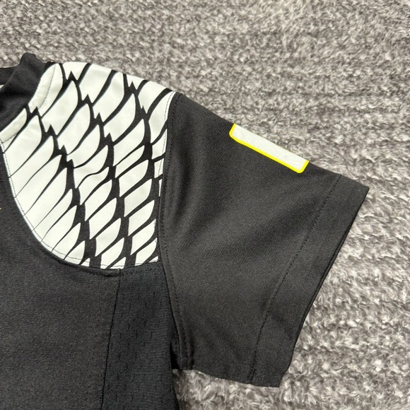 Nike Oregon Ducks Boys Football Jersey Size 7 Black Yellow NCAA #6 Shirt - Picture 6 of 7